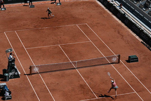 King vs queen: Defending French champs practice together