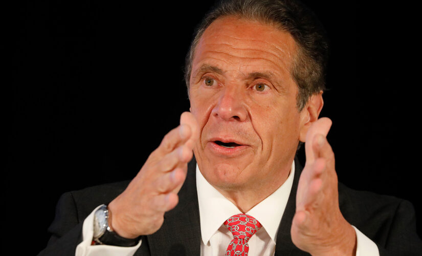 NY to adopt CDC mask guidance starting Wednesday, Cuomo says