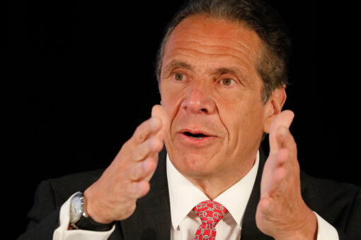 NY to adopt CDC mask guidance starting Wednesday, Cuomo says