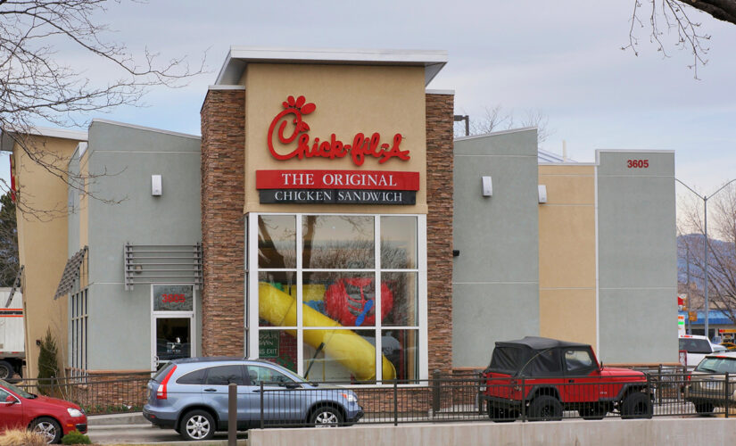 Chick-fil-A suffers sauce shortage amid industry-wide supply chain issues