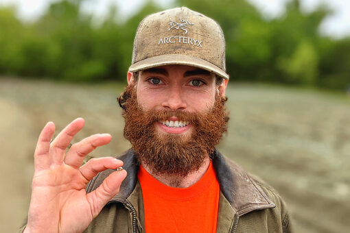 Washington man finds 2.2-carat diamond for engagement ring at Arkansas state park