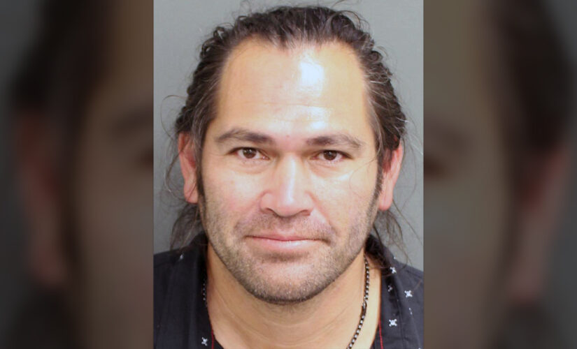 Ex-MLB star Johnny Damon to serve community service in DUI case, lawyer says