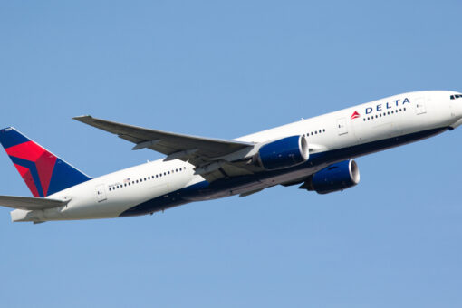 Woman gives birth mid-flight en route to Hawaii, according to viral TikTok