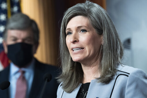 Ernst introduces bill to reduce size of federal bureaucracy, keep political appointees from ‘burrowing’