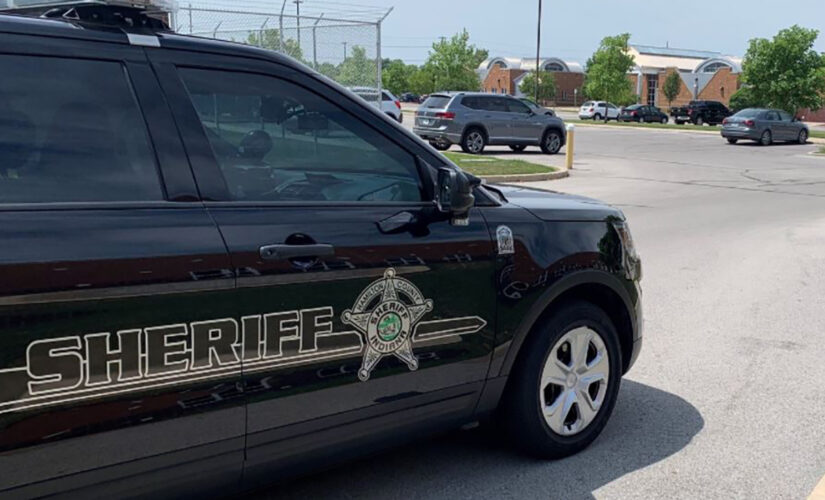 2 Indiana high school students killed in crash on their way to prom