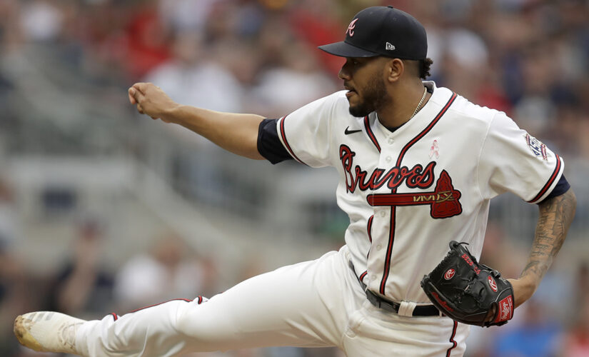 Braves’ Huascar Ynoa to miss significant time after breaking hand punching dugout bench