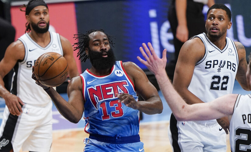 Harden returns to score 18 points, Nets beat Spurs 128-116