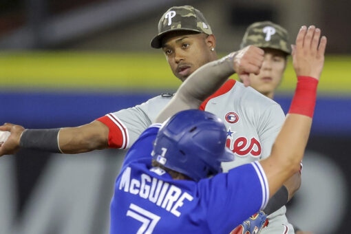 Phillies’ Joe Girardi, Jean Segura have dugout spat, manager downplays it as ‘bench conversation’