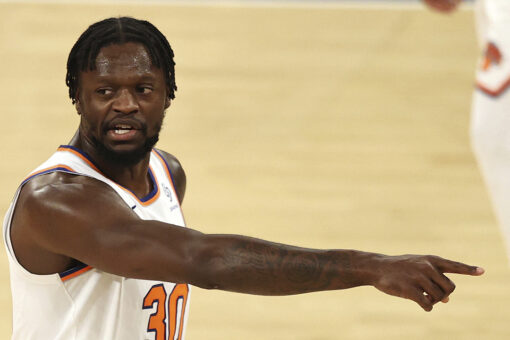 Randle leads Knicks past Hornets in OT, tie Atlanta for 4th