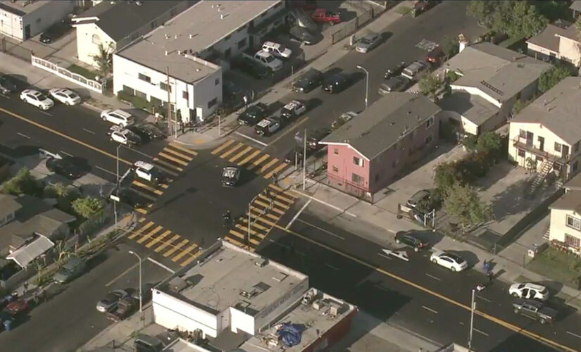 2 Asian women stabbed on San Francisco street, police say