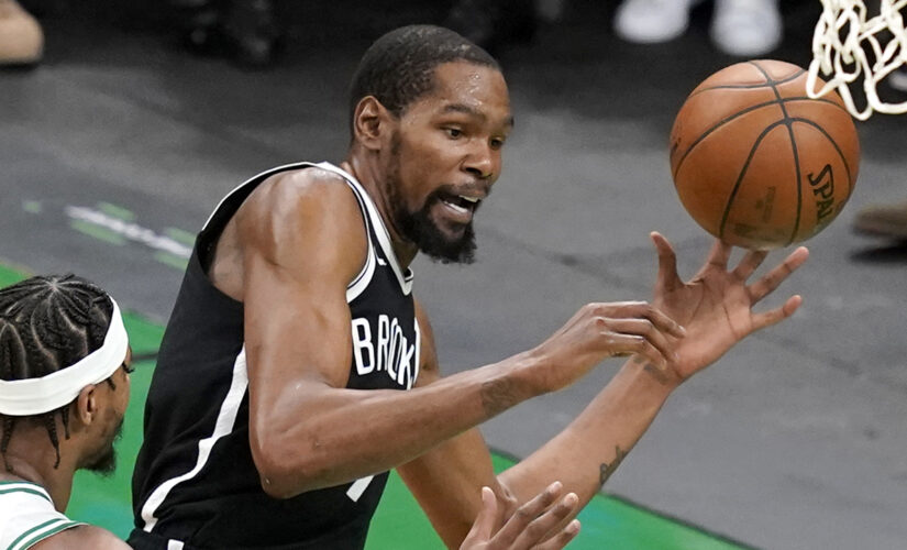 Nets’ Kevin Durant to fans after Kyrie Irving water bottle incident: ‘Grow the f–k up’