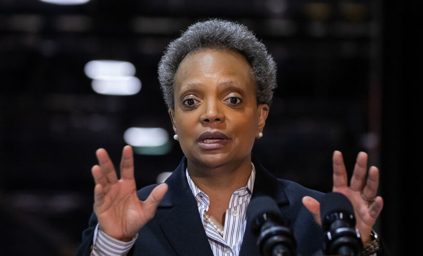 Chicago Mayor Lori Lightfoot will encourage masks despite CDC guidance