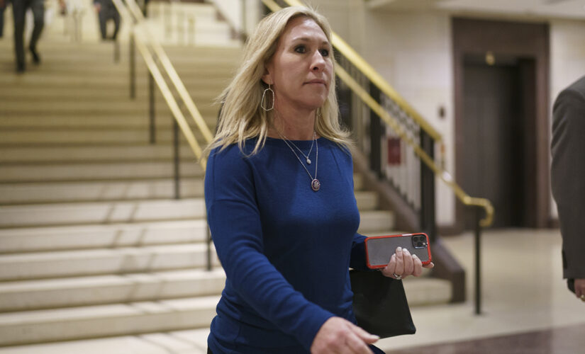 McCarthy rebukes Marjorie Taylor Greene’s comparison of COVID-19 vaccine rules to Holocaust