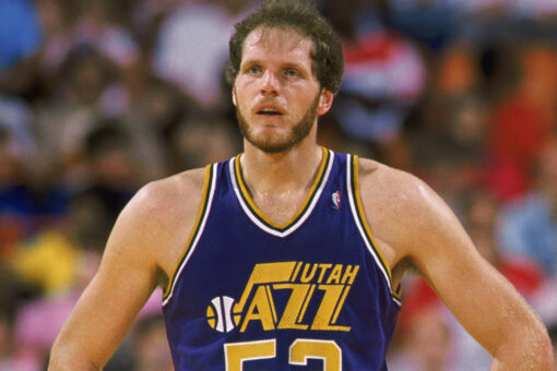Mark Eaton, 7-foot-4 former Jazz great, dead at 64