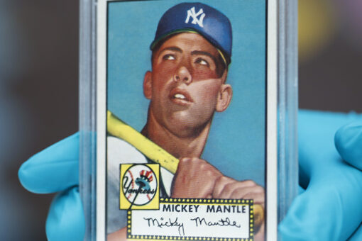 Florida man who died from COVID-19 left his family baseball cards worth $20M