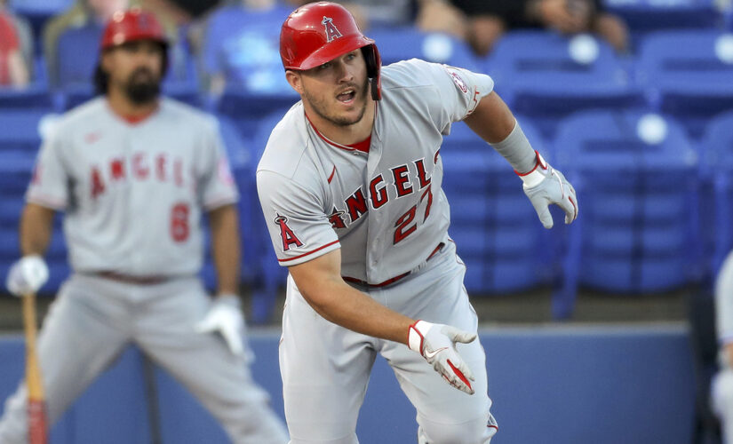 Angels star Mike Trout out 6 to 8 weeks due to calf strain