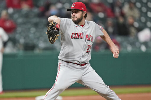 Reds’ Miley pitches season’s 4th no-hitter against Indians