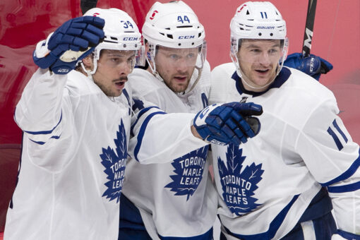 Rielly lifts Maple Leafs to 2-1 win over Canadiens in Game 3