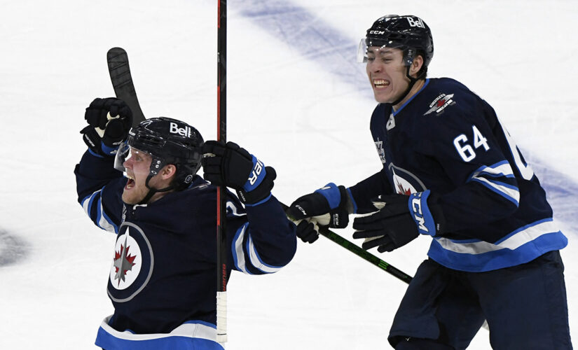 Jets storm back from 3-goal deficit, top Oilers 5-4 in OT