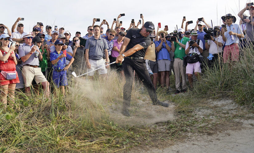 A wild ride for Mickelson and 18 holes away from history