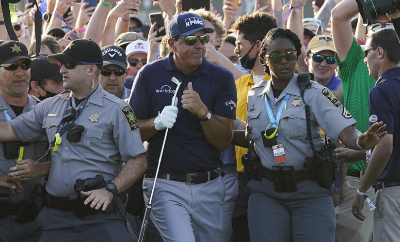 PGA apologizes for chaotic crowd situation on major’s final hole