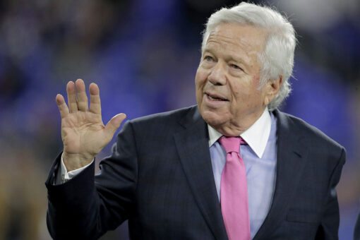 Patriots’ Robert Kraft treats family of late front-line health care worker to Disney World trip: report