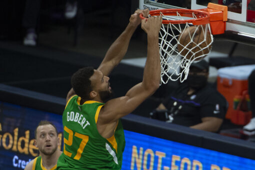 Jazz take top spot in NBA playoffs, thump Kings 121-99