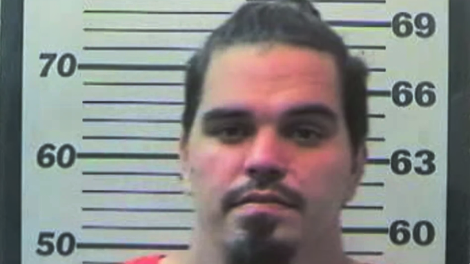 ‘American Idol’ contestant, known as ‘singing garbageman’ Doug Kiker, arrested for domestic violence