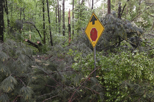 Storms continue to pound South as 147,000 customers without power in Mississippi