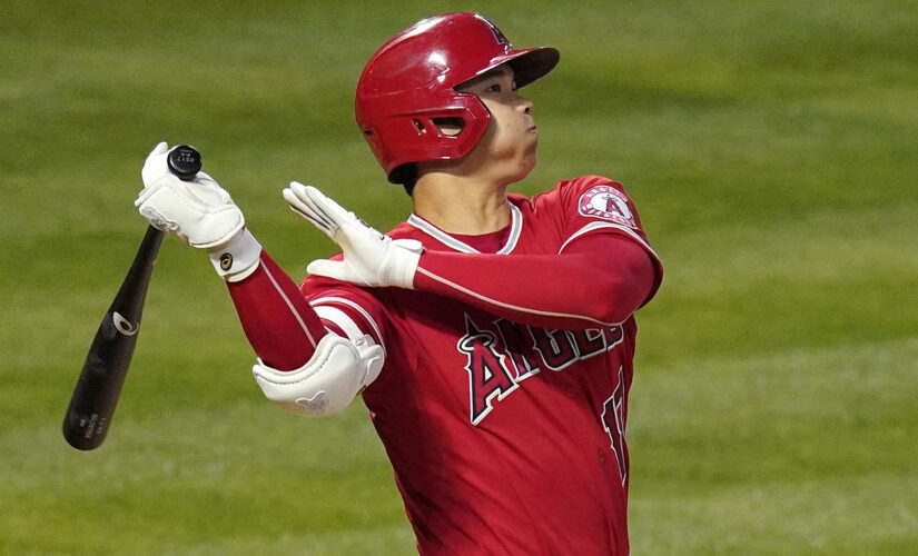 Ohtani hits 15th HR in 6-run 4th, Angels defeat Rangers 11-5