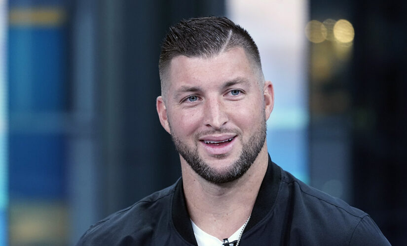 Tim Tebow expected to sign 1-year deal with Jaguars: report