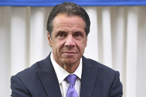 Democratic lawmakers who called for Cuomo’s resignation now praise him at pressers