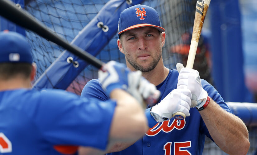 Tim Tebow’s pursuit of NFL roster as tight end receives support from Hall of Famer