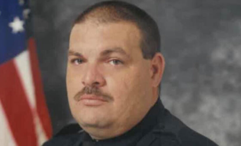 Arizona police officer dies after struck by vehicle while on off-duty assignment