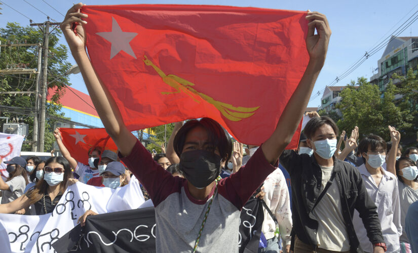 Burma junta attacks western town that resisted coup