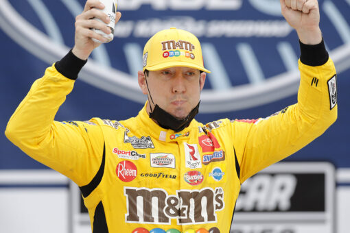 Kyle Busch celebrates birthday with win at NASCAR Kansas race