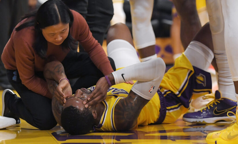 Caldwell-Pope out for Lakers in Game 4; Davis, Paul active