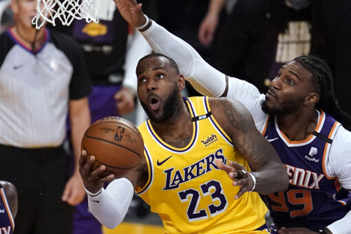 LeBron James avoiding discipline for attending event befuddles team officials: report