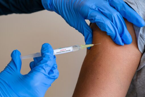 Former CDC head urges kids’ COVID-19 vaccinations as agency probes rare heart issues