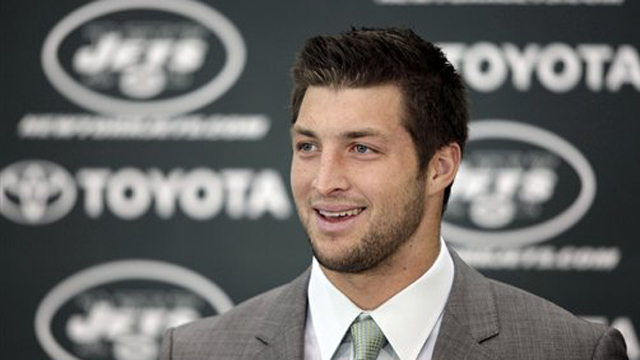 Tim Tebow signing with Jaguars would ‘eviscerate Urban Meyer’s credibility,’ ex-Jets GM says