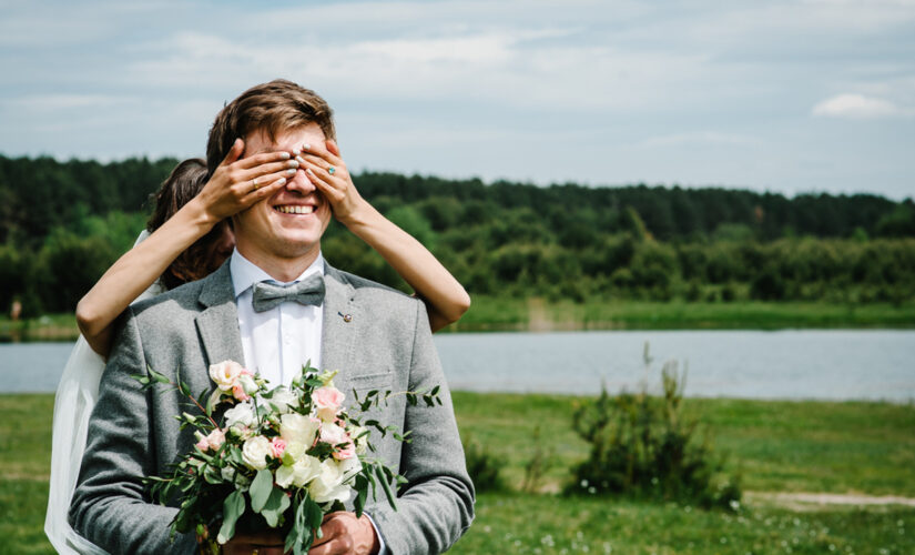 Best man pranks groom, pretends to be bride during first look, viral video shows