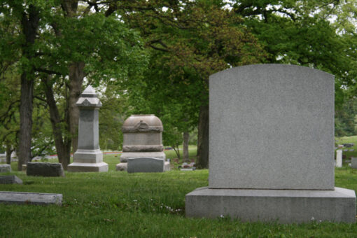 Utah woman’s headstone has her fudge recipe engraved on the back