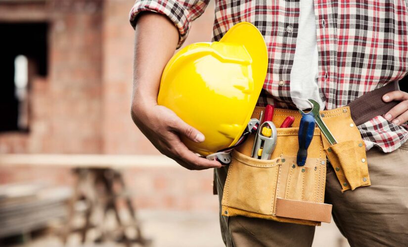 Detroit judge scolds construction worker for wearing T-shirt during online court hearing