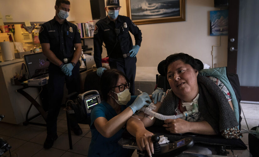 Nurses, nonprofits, others take COVID-19 vaccines to homebound people