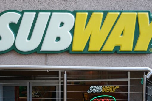 Man falls through Subway restaurant ceiling while evading police after stealing bike, ham: report