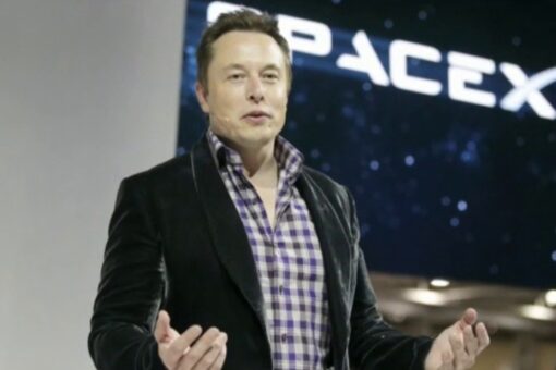 Inside billionaires Elon Musk and Jeff Bezos’ race for space