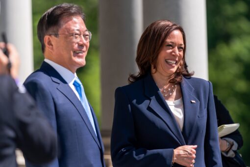 Kamala Harris wipes hand after greeting South Korean leader, faces Twitter backlash