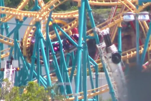Texas Six Flags roller coaster stops mid-ride, rescue crews responding