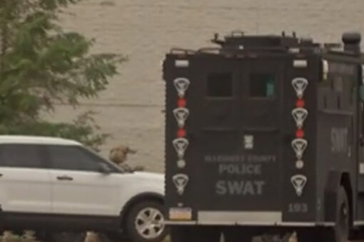 Pittsburgh mall turns into panic after shots fired during fight