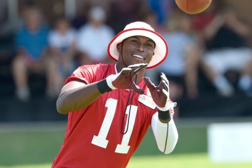 Titans’ A.J. Brown says Julio Jones turned down his No. 11 jersey: ‘He wouldn’t take it’